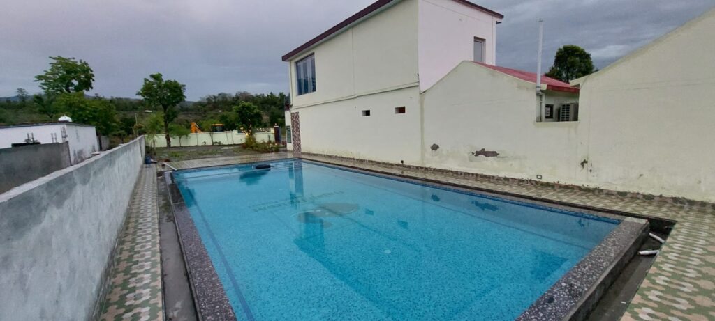 retreat-swimming-pool2